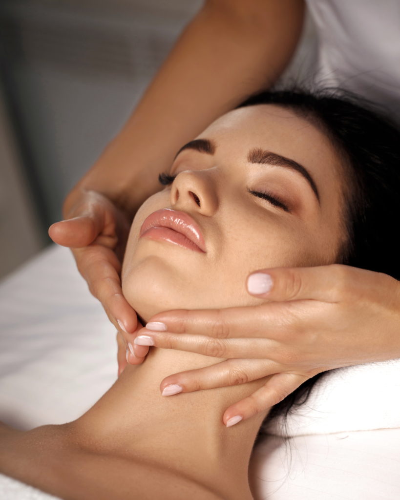 lymphatic-facial-massage